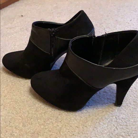 Booties - Picture 4 of 4